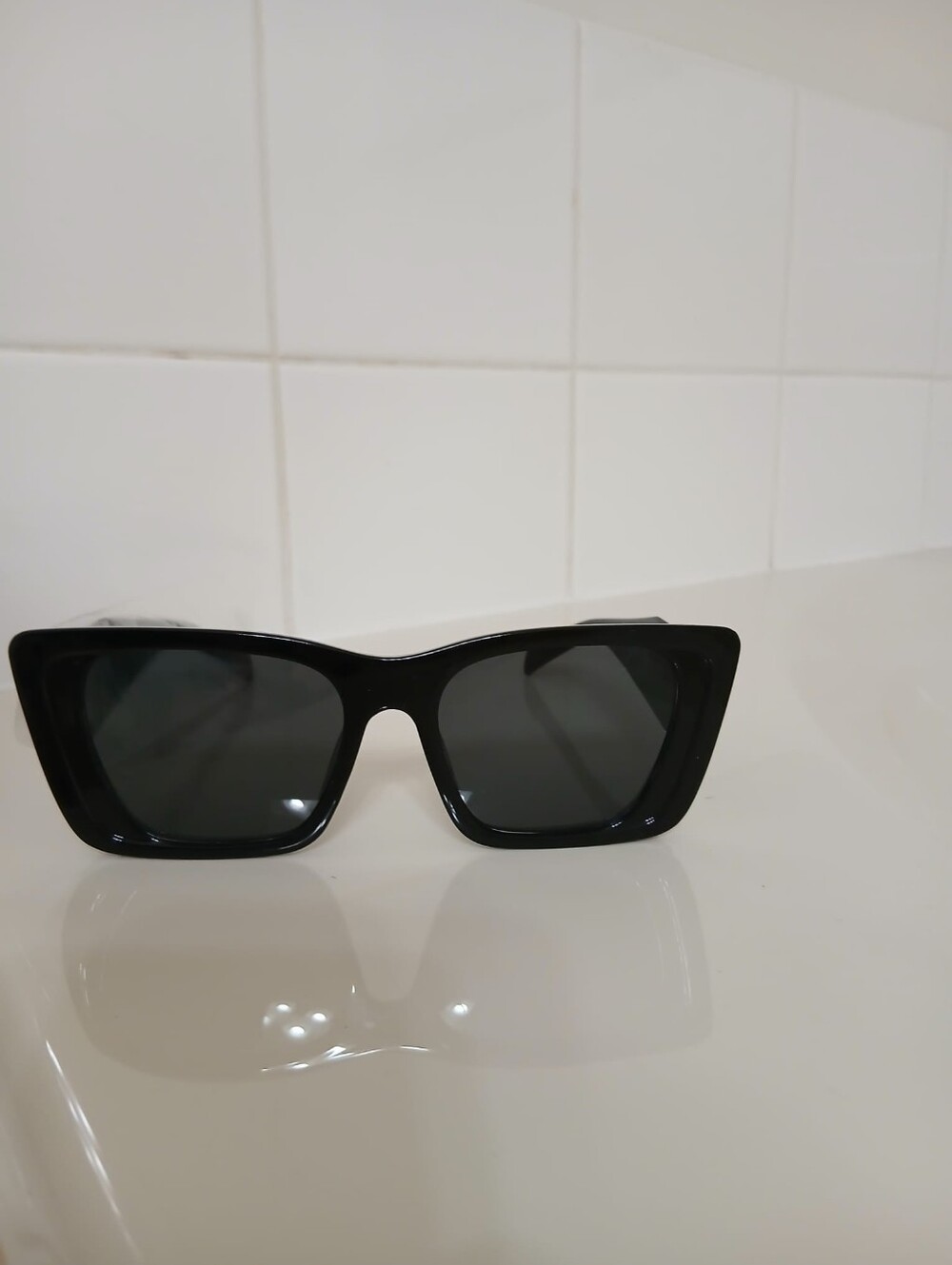 NEW Black Cat-eyed Designer Style Sunglasses
